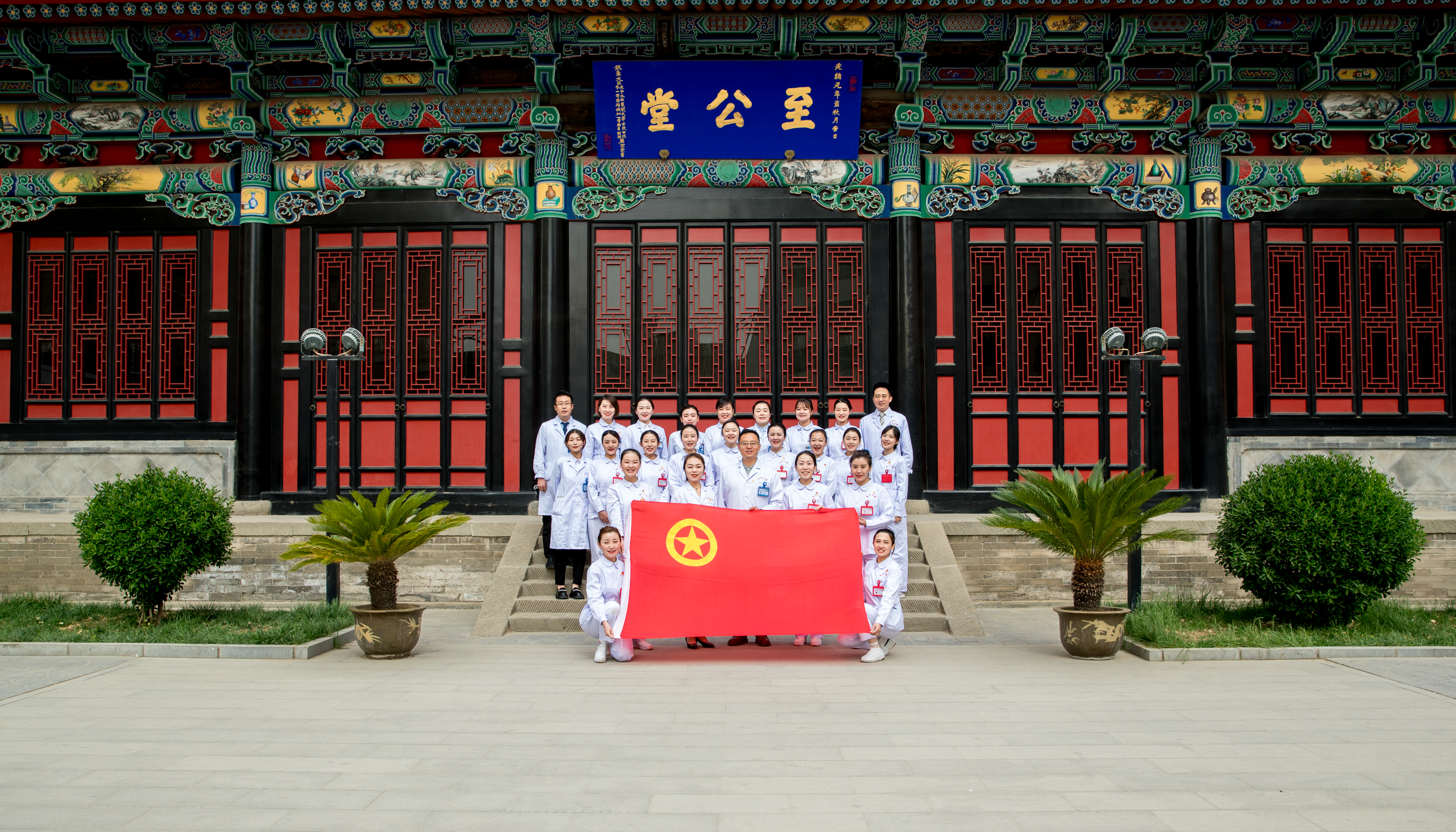 关于胜利之路：运动员冲锋在前争取殊荣的信息