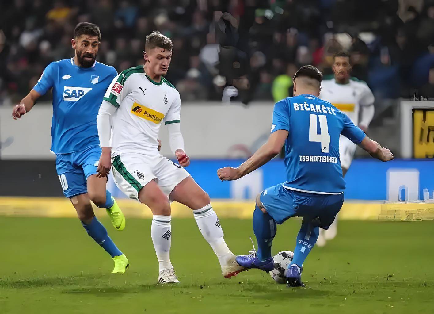 汉堡SV客场大捷，冲击德甲夺冠新希望