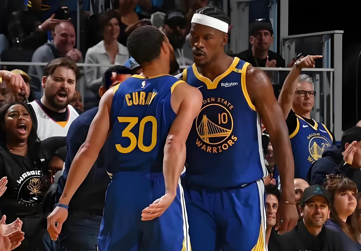 勇士主场力克灰熊，库克轰27分