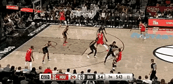 火箭客场击败篮网取得胜利